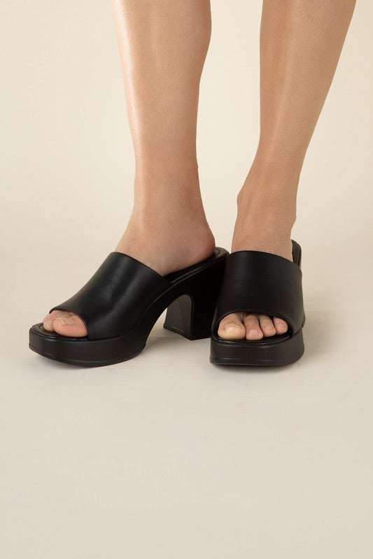 Typo Slide Mule